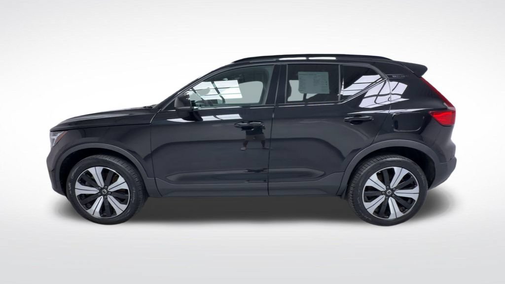 Used 2023 Volvo XC40 Recharge Plus AWD/4WD image 5