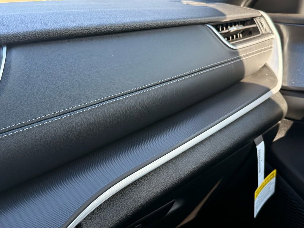 New 2026 Jeep Grand Cherokee Laredo image 19
