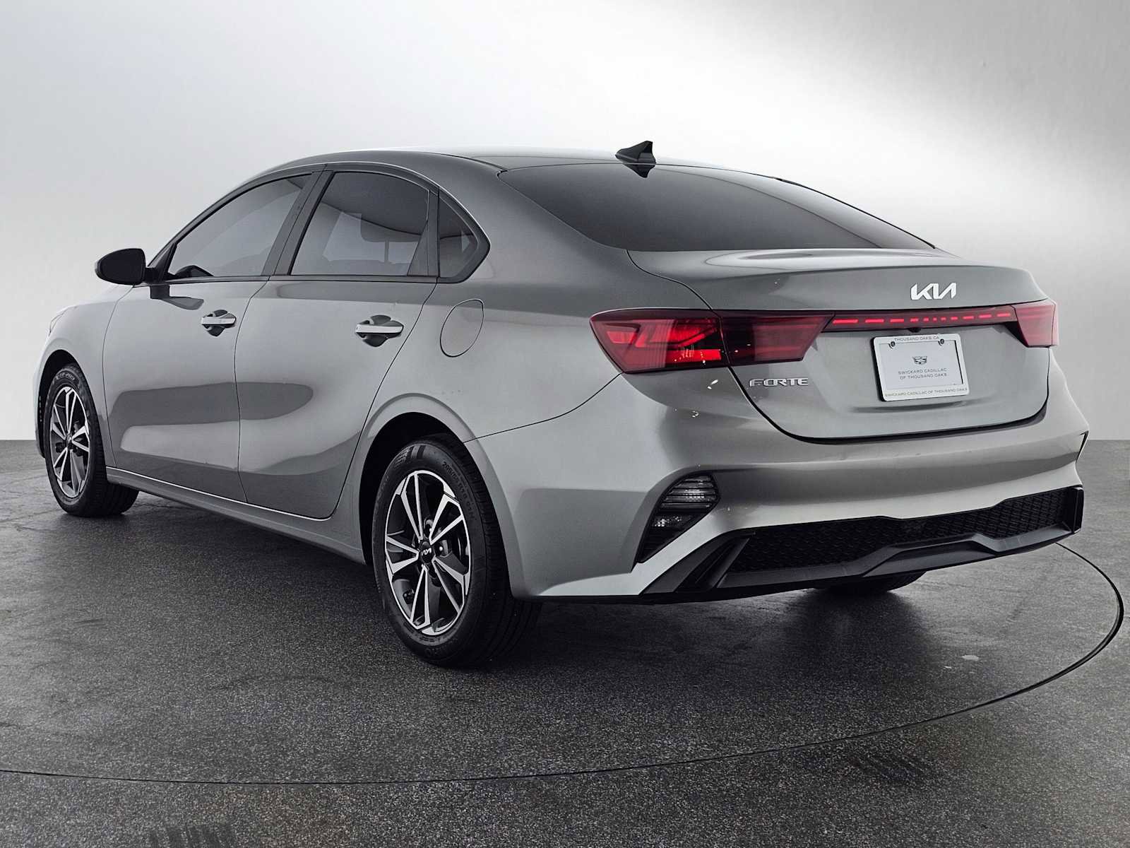Used 2022 Kia Forte LXS FWD image 5