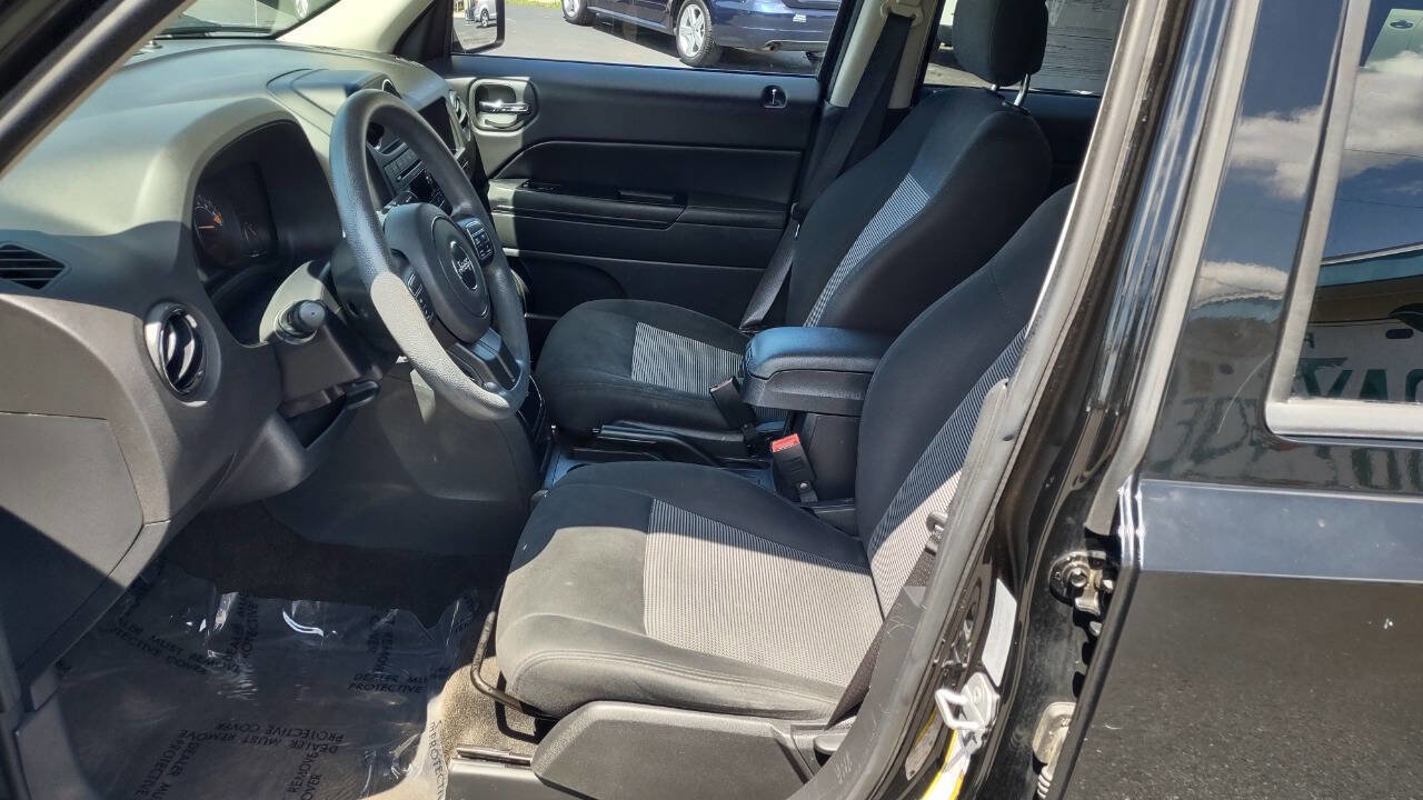 Used 2016 Jeep Patriot Sport w/ Power Value Group image 9