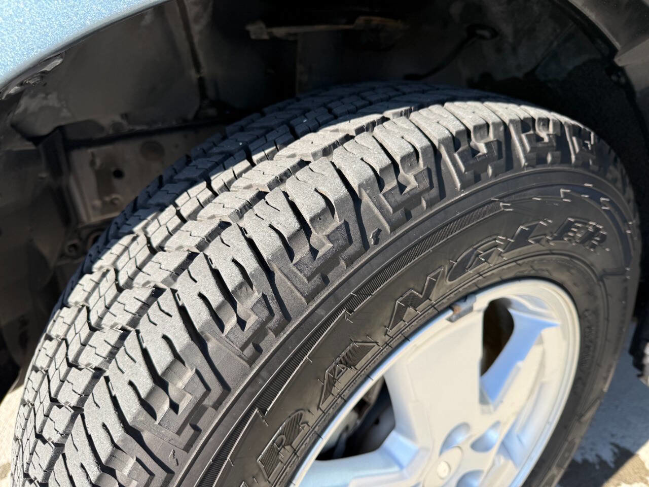 Used 2011 Ford Escape XLT image 14