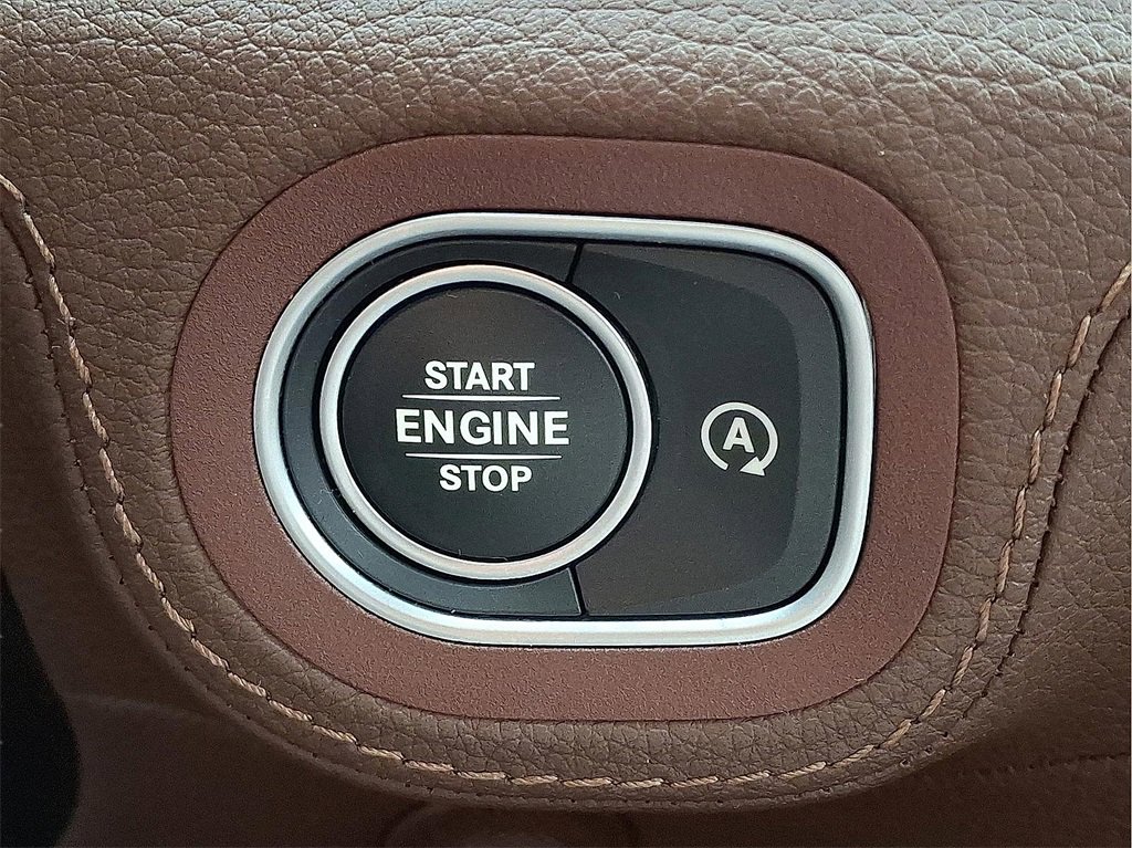 Used 2024 Mercedes-Benz GLE 350 4MATIC image 30