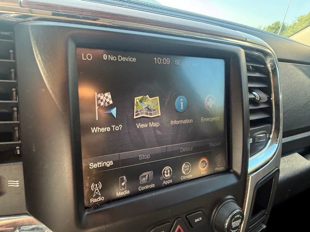 Used 2015 RAM 2500 Laramie w/ Convenience Group AWD/4WD image 25