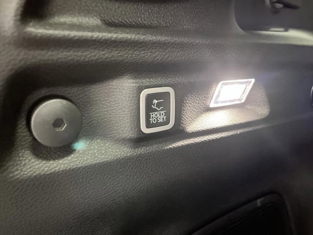 New 2025 Jeep Grand Cherokee L Limited w/ Black Appearance Package image 16