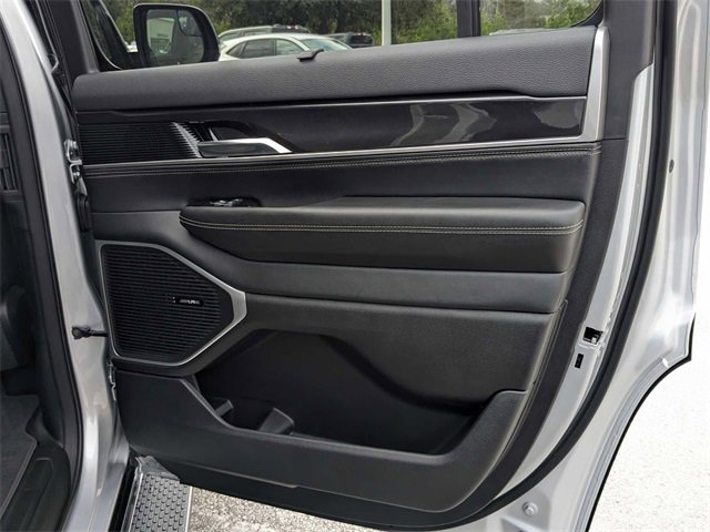 New 2024 Jeep Wagoneer Base w/ Premium Group I image 29