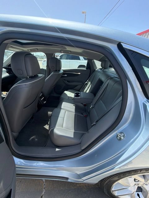 Used 2014 Chevrolet Impala LTZ FWD image 14