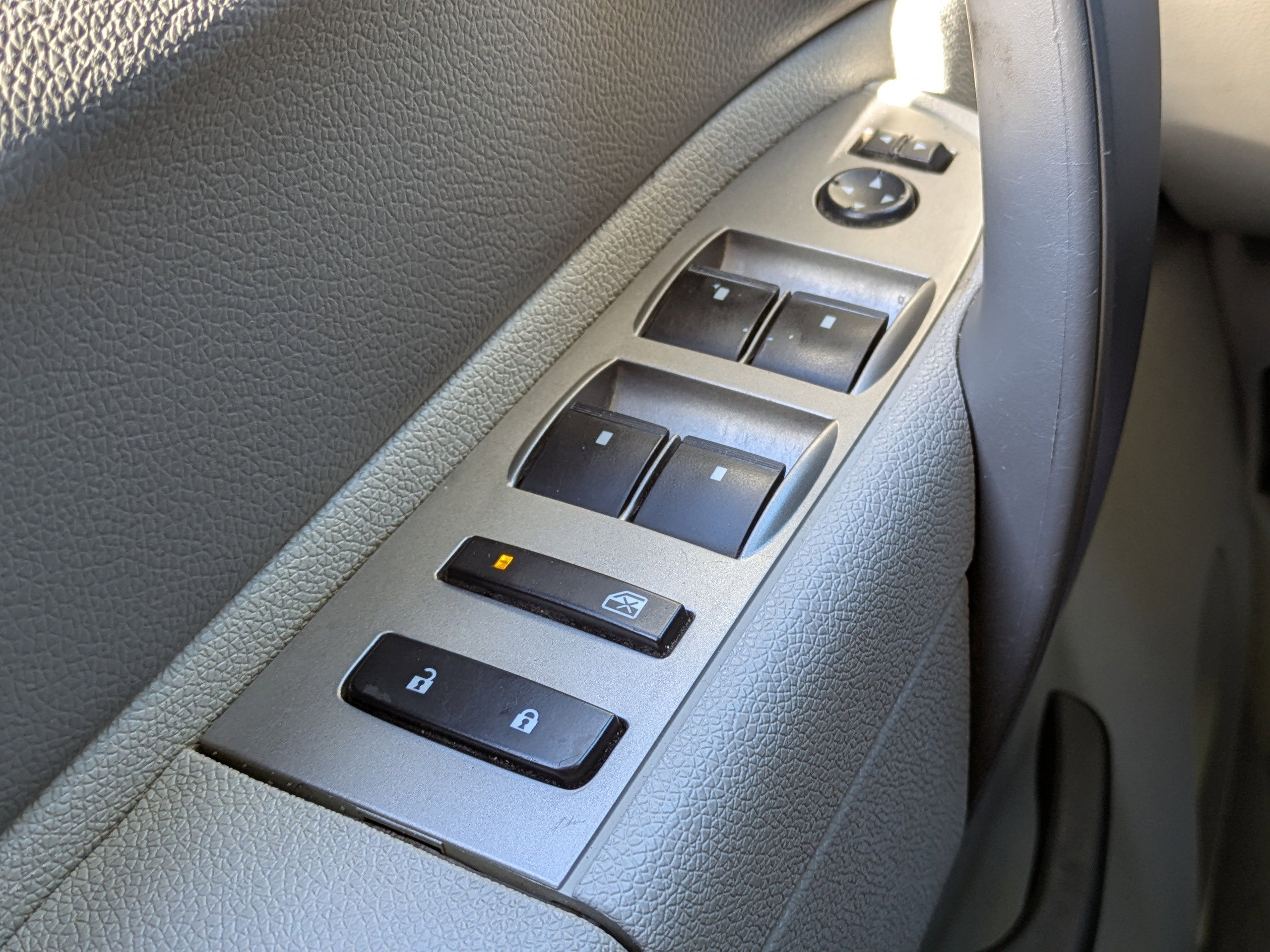 Used 2012 Chevrolet Silverado 1500 LT image 21