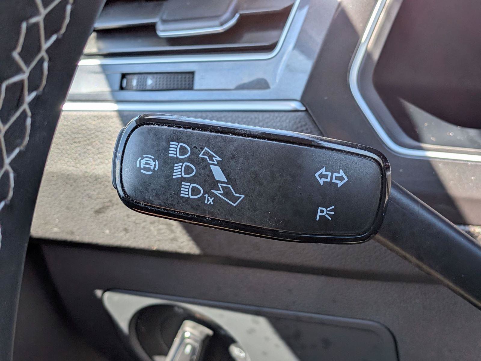 Used 2023 Volkswagen Tiguan SE FWD image 24