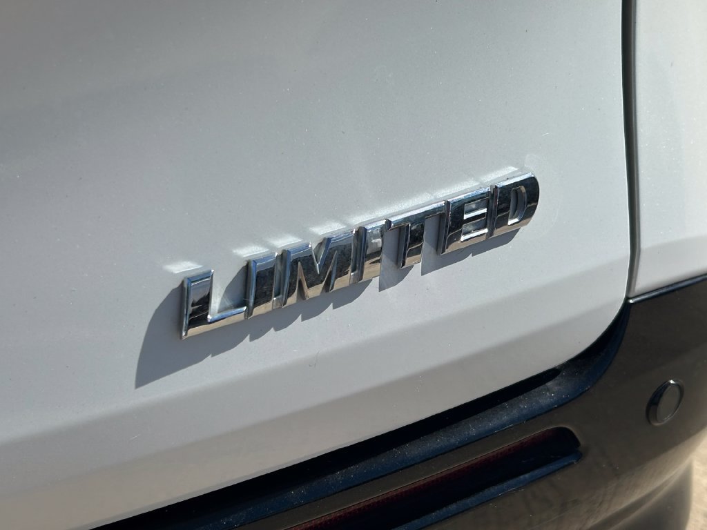 Used 2026 Toyota Sienna Limited AWD/4WD image 14