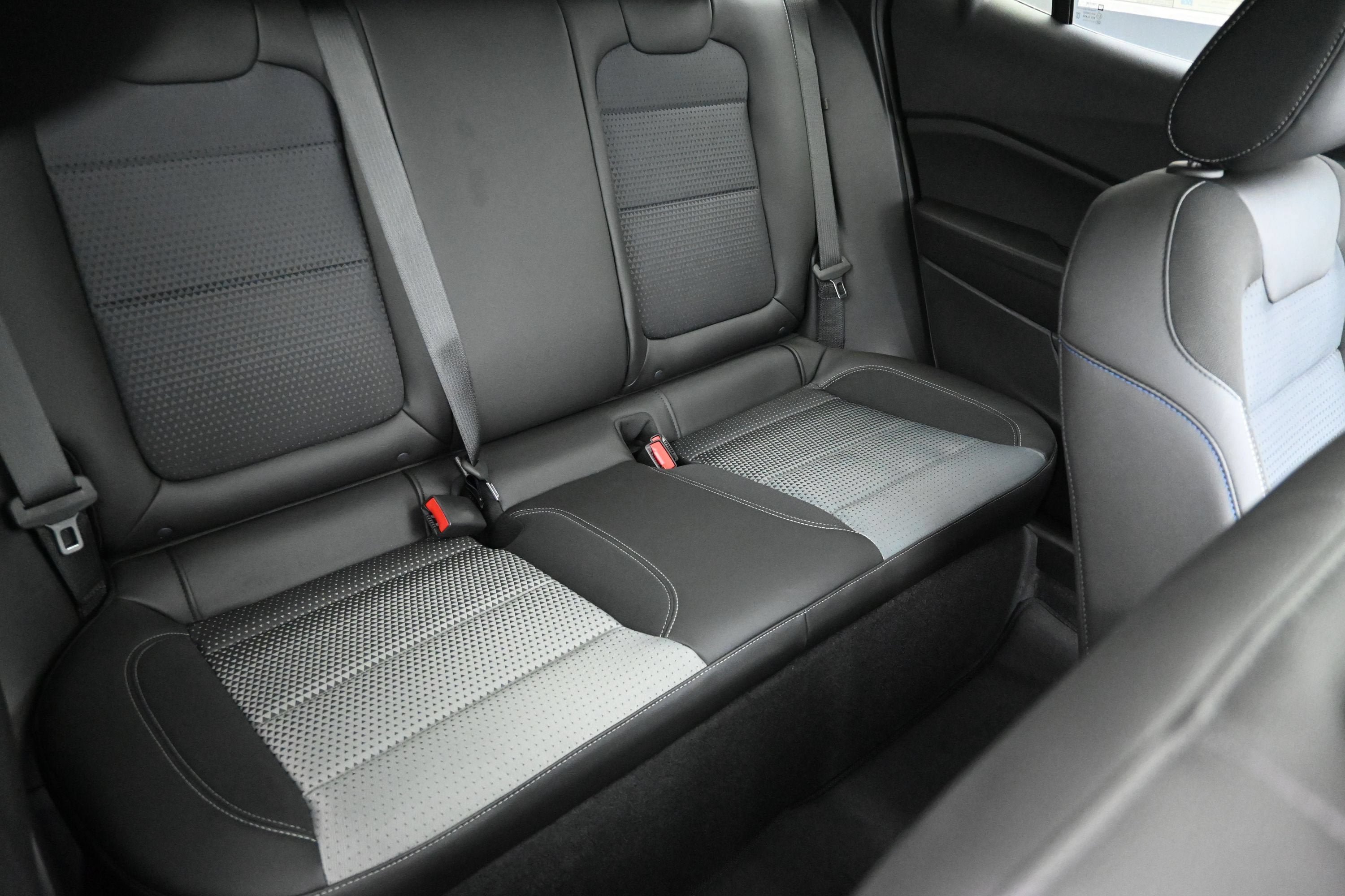 New 2026 Chevrolet Trax LT w/ Sunroof Package FWD image 30
