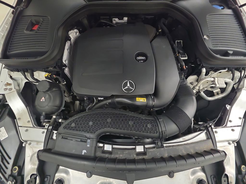 Used 2021 Mercedes-Benz GLC 300 4MATIC image 31