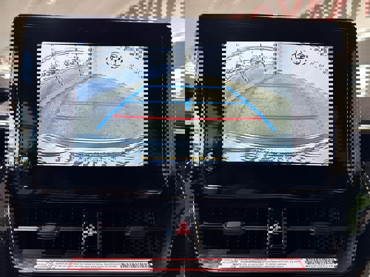 Used 2026 Toyota Corolla SE image 18