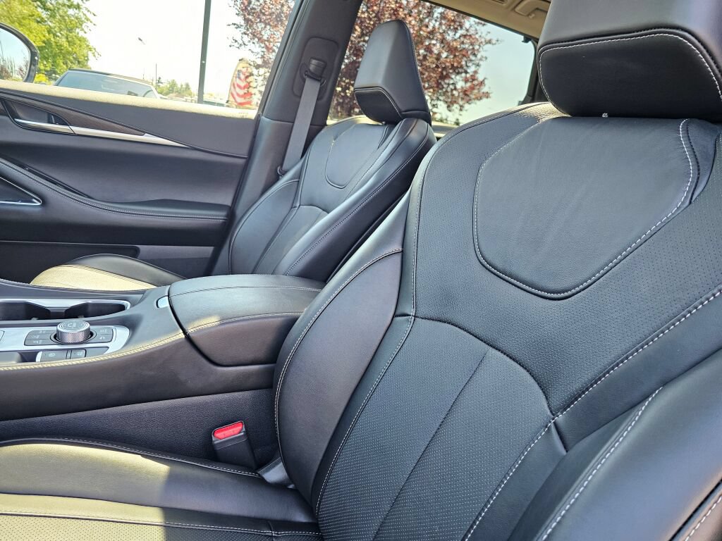 Used 2025 INFINITI QX60 Sensory AWD/4WD image 27