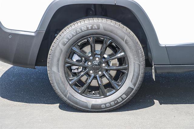 Used 2023 Jeep Cherokee Altitude Lux image 10