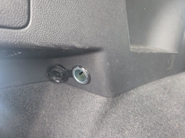 Used 2023 Volkswagen Tiguan SE R-Line image 13