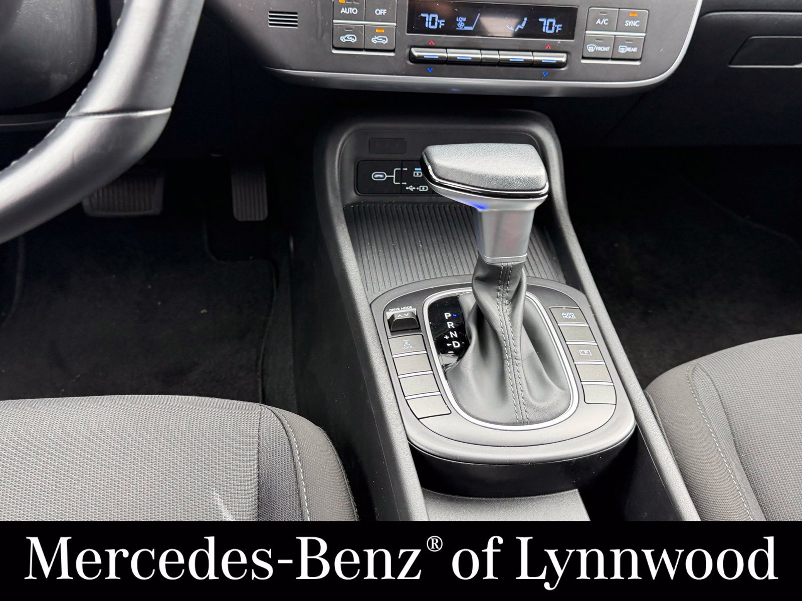 Used 2024 Hyundai Kona SEL AWD/4WD image 20