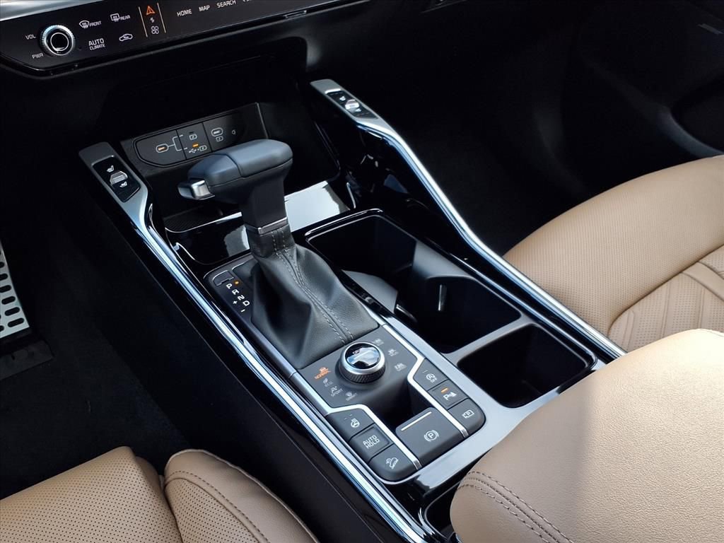 New 2026 Kia Sorento SX Prestige w/ Olive Brown Leather Package image 17