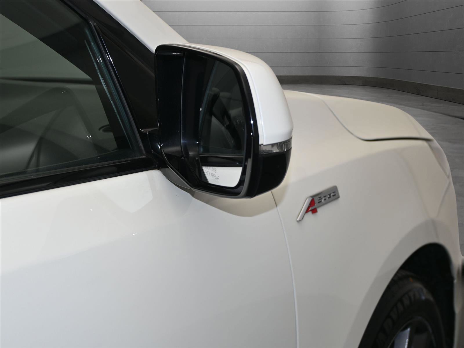 Used 2019 Acura MDX A-Spec image 14