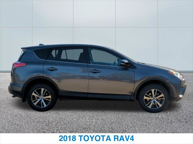 Used 2018 Toyota RAV4 XLE w/ All Weather Liner Package AWD/4WD image 6