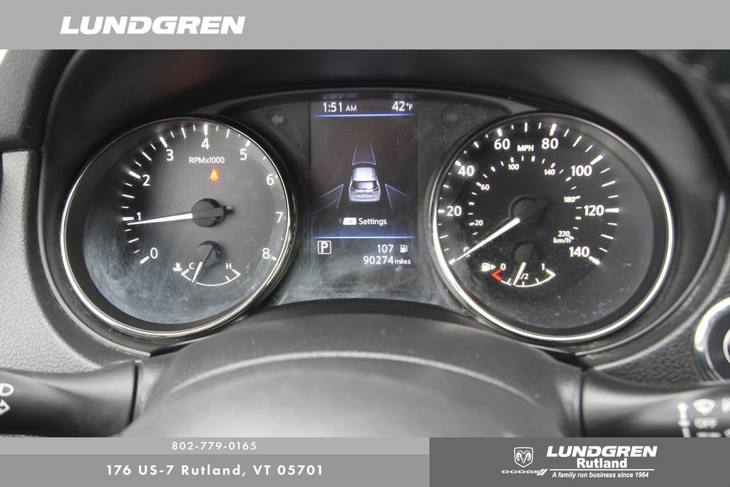 Used 2020 Nissan Rogue SV image 15