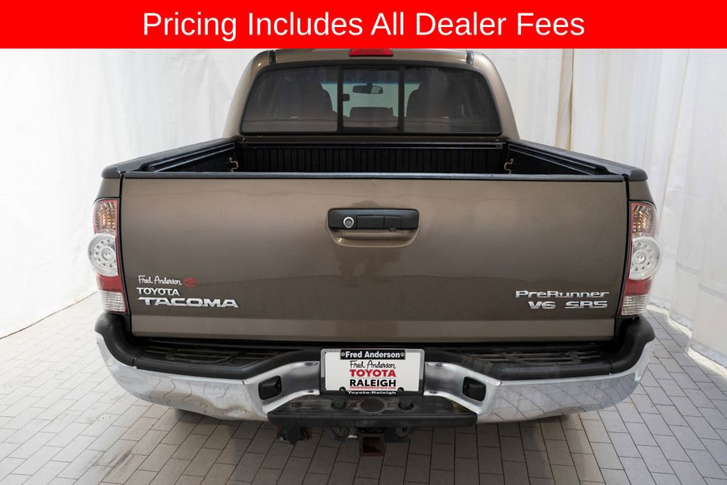 Used 2015 Toyota Tacoma PreRunner w/ SR5 Package RWD image 4