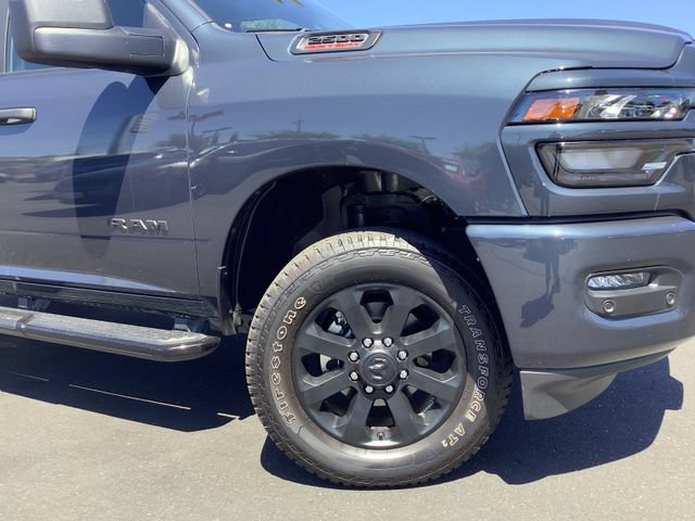 Used 2025 RAM 2500 Big Horn AWD/4WD image 3