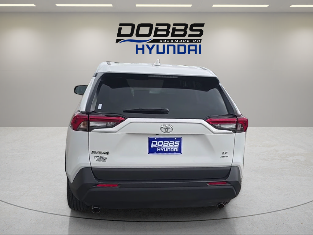 Used 2025 Toyota RAV4 LE AWD/4WD image 4