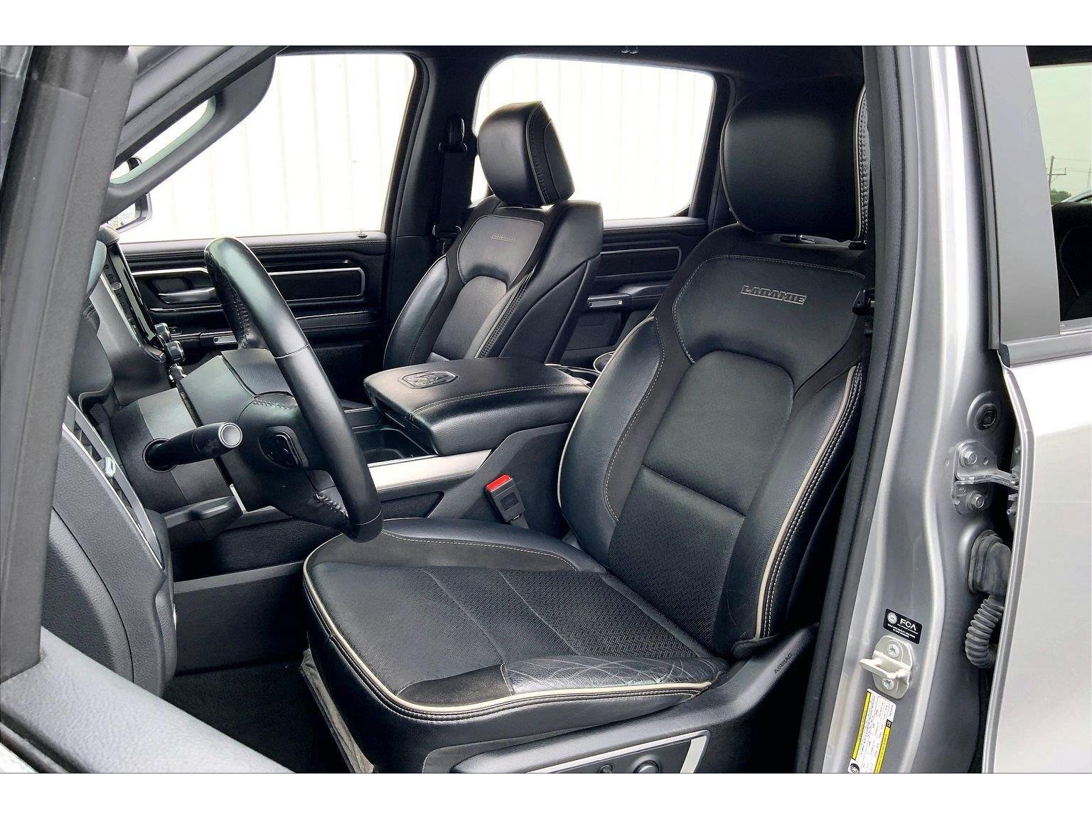 Used 2024 RAM 1500 Laramie AWD/4WD image 23