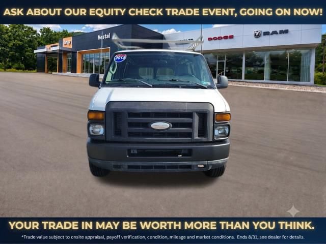 Used 2014 Ford E-250 and Econoline 250 Extended w/ Power Group RWD image 2
