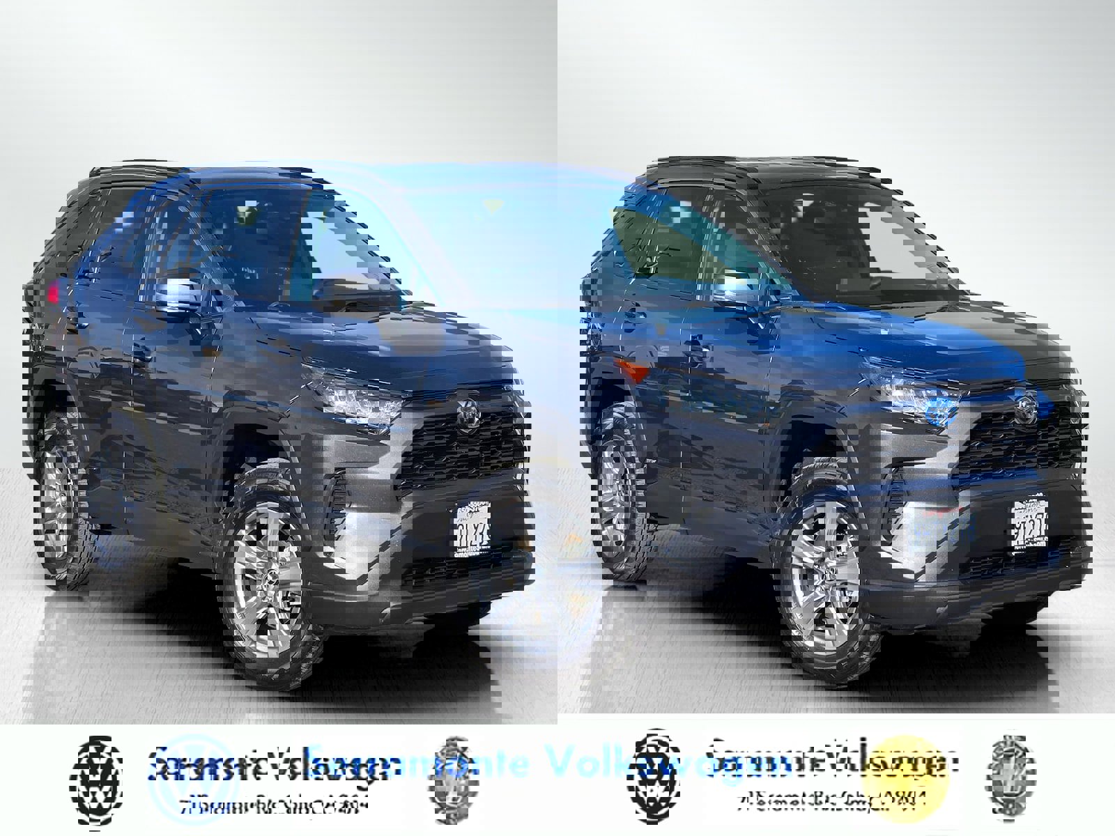 Used 2022 Toyota RAV4 LE image 1