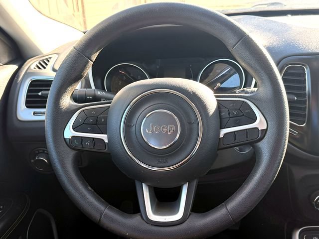 Used 2018 Jeep Compass Sport FWD image 15