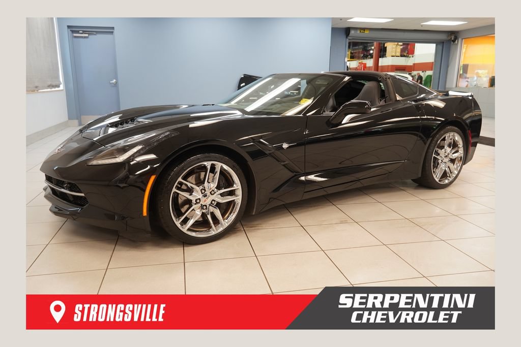 Used 2017 Chevrolet Corvette Stingray Coupe RWD image 1