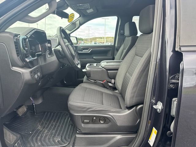 Used 2023 Chevrolet Silverado 1500 LT AWD/4WD image 11