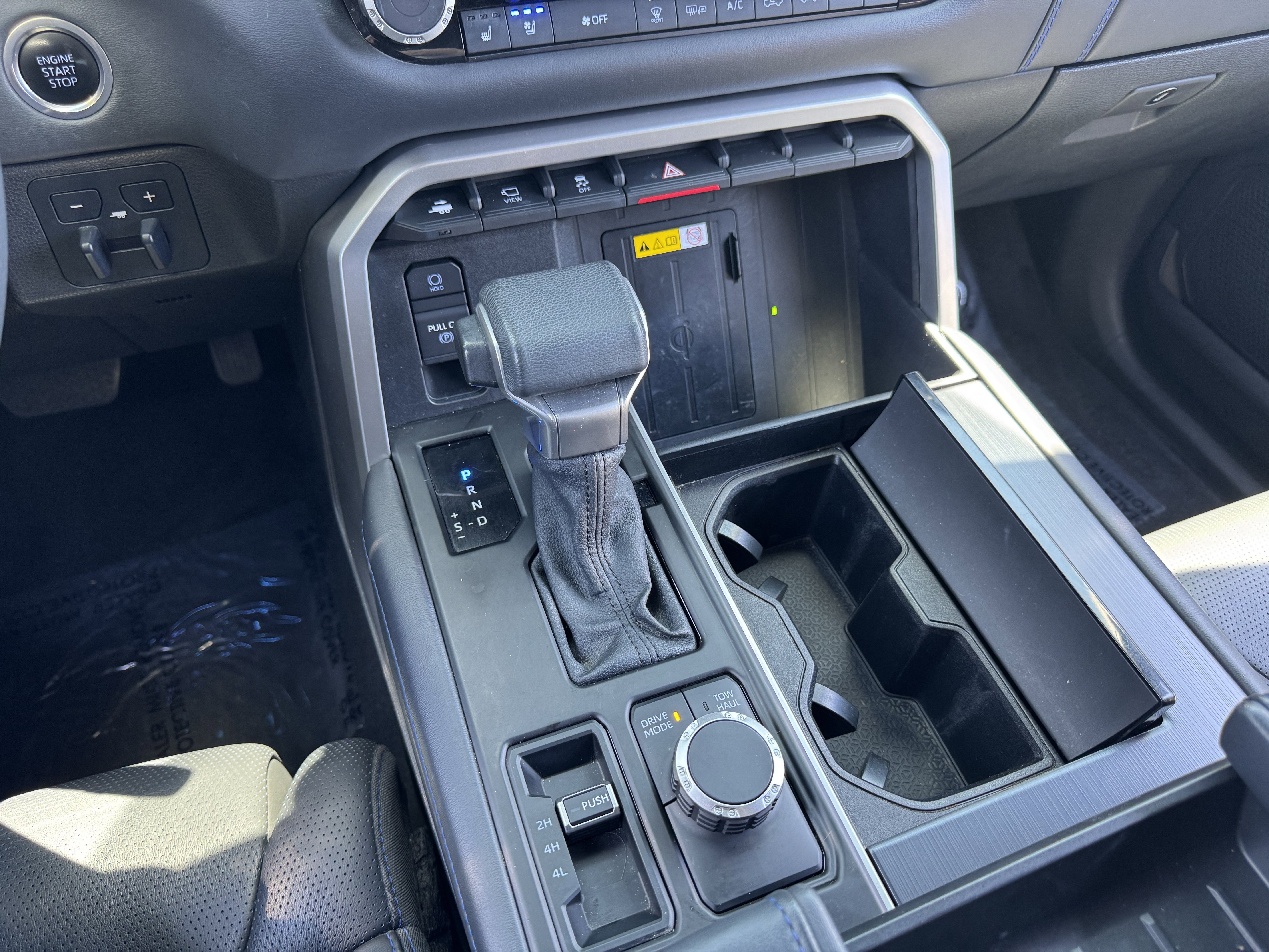 Used 2023 Toyota Tundra Platinum AWD/4WD image 35