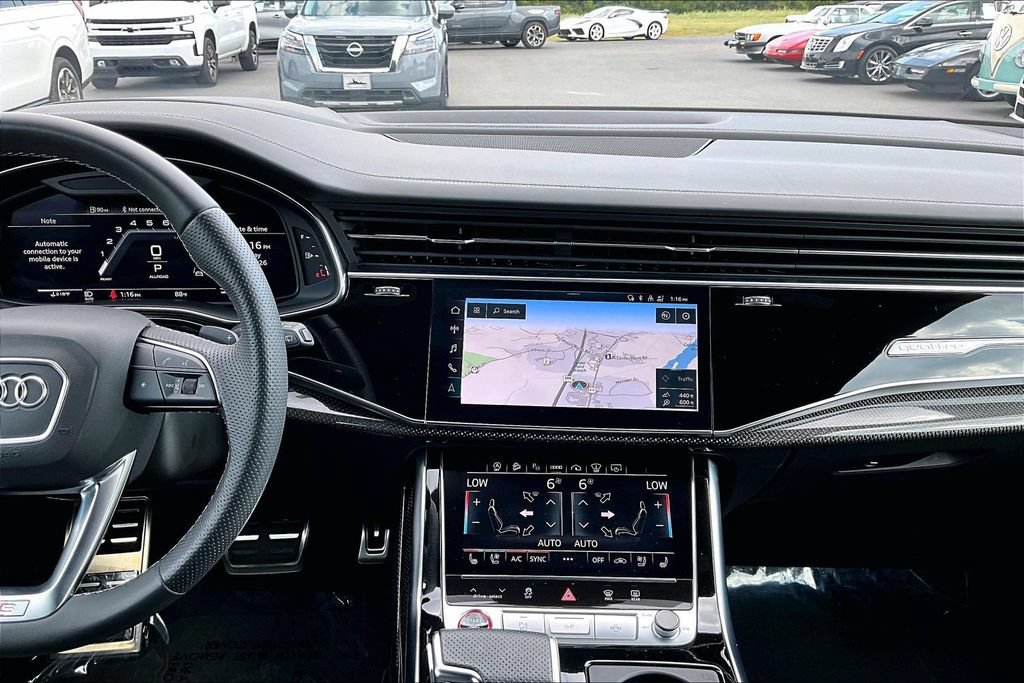 Used 2023 Audi SQ8 Prestige AWD/4WD image 11