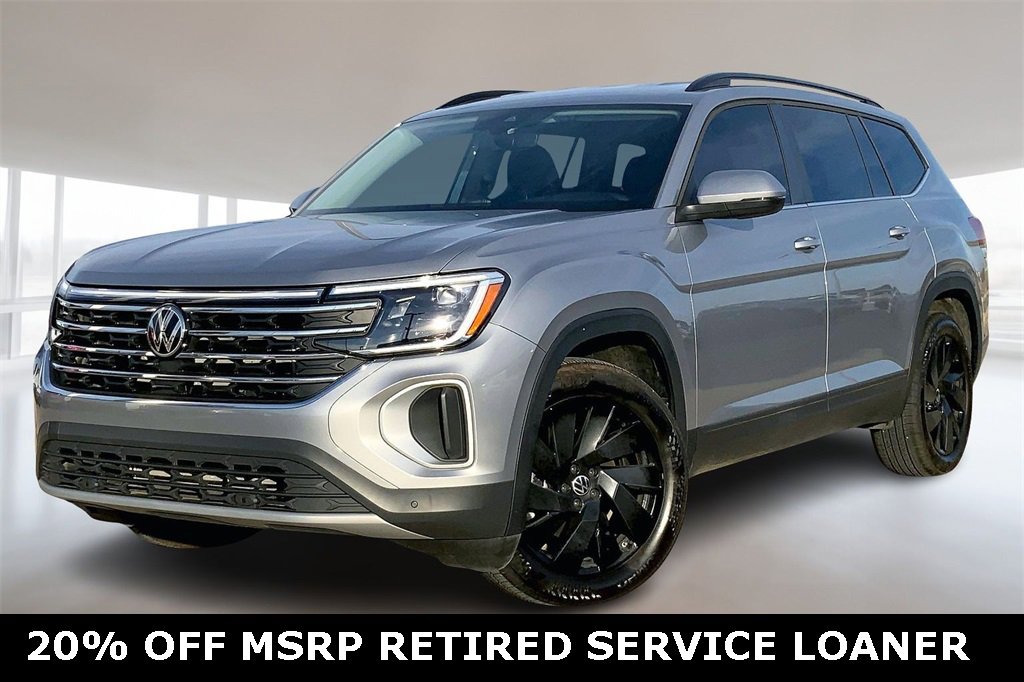 Certified 2025 Volkswagen Atlas SE w/ Black Wheel Package