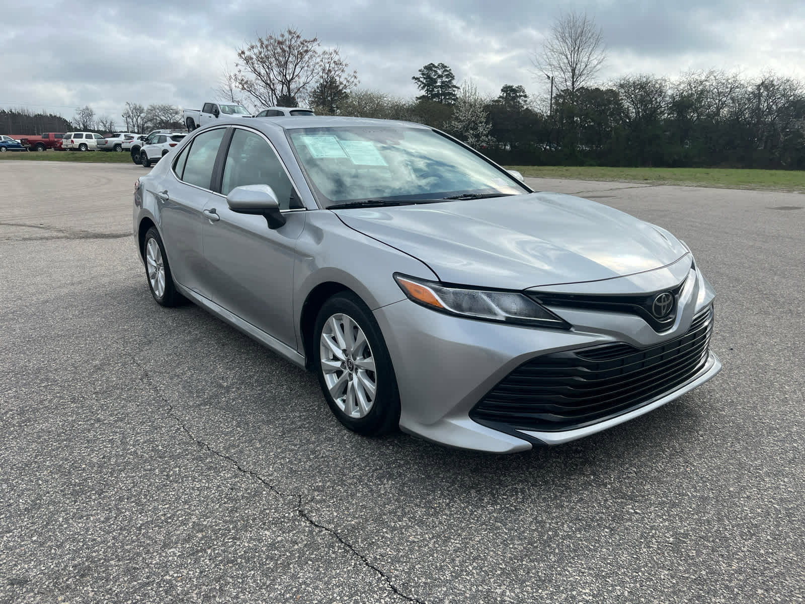 Used 2020 Toyota Camry LE image 8