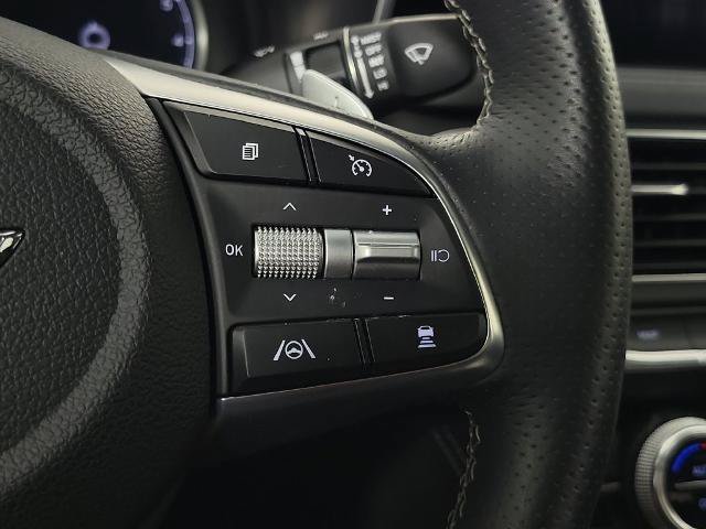 Used 2023 Genesis G70 2.0T RWD image 23