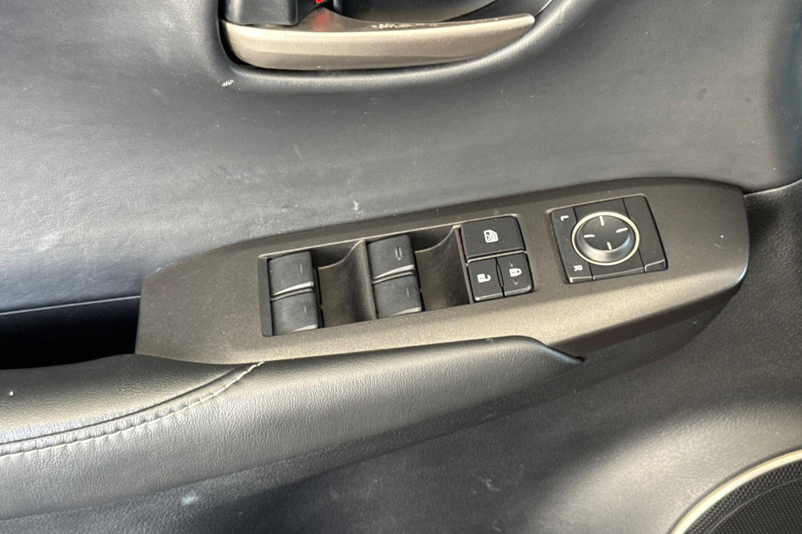 Used 2016 Lexus NX 200t FWD w/ Accessory Package image 13