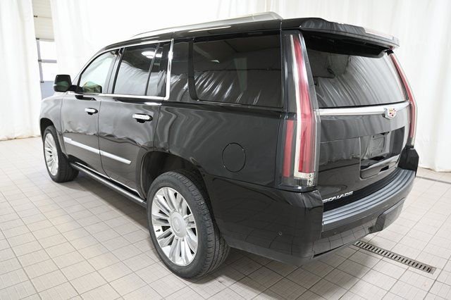 Used 2020 Cadillac Escalade Platinum AWD/4WD image 12