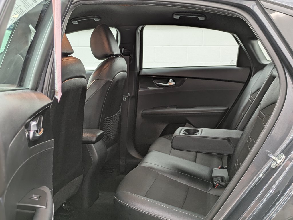 Used 2023 Kia Forte GT-Line w/ GT-Line Technology Package FWD image 11