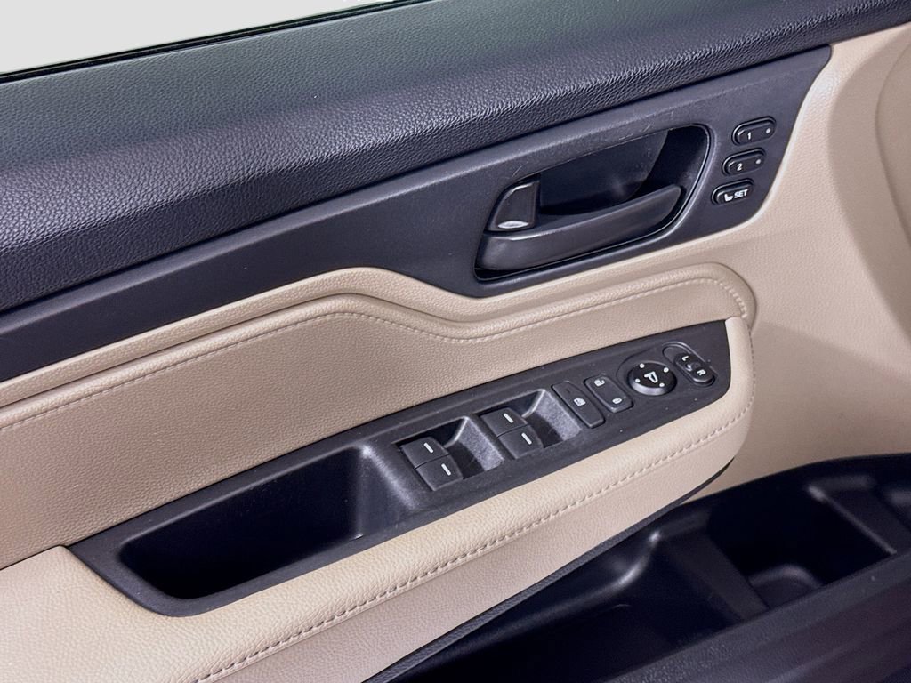 Used 2018 Honda Odyssey EX-L image 23