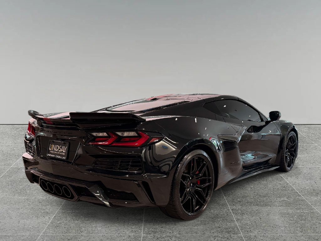 Used 2026 Chevrolet Corvette Z06 w/ Stealth Interior Trim Package RWD image 10