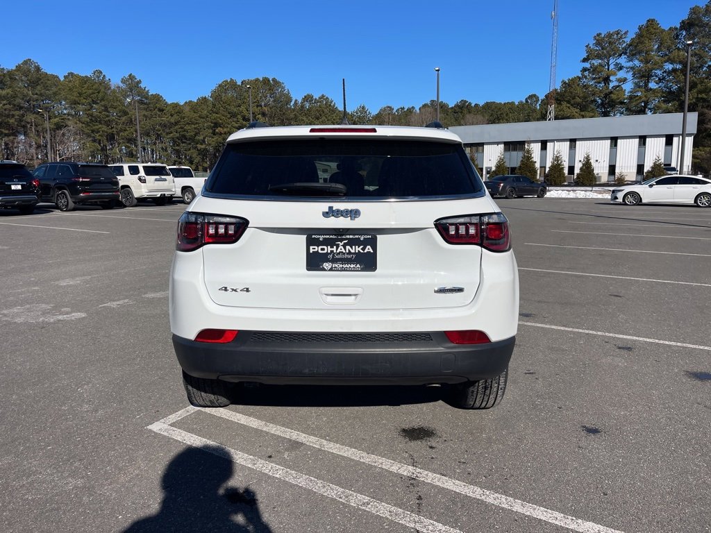 Certified 2024 Jeep Compass Latitude image 6