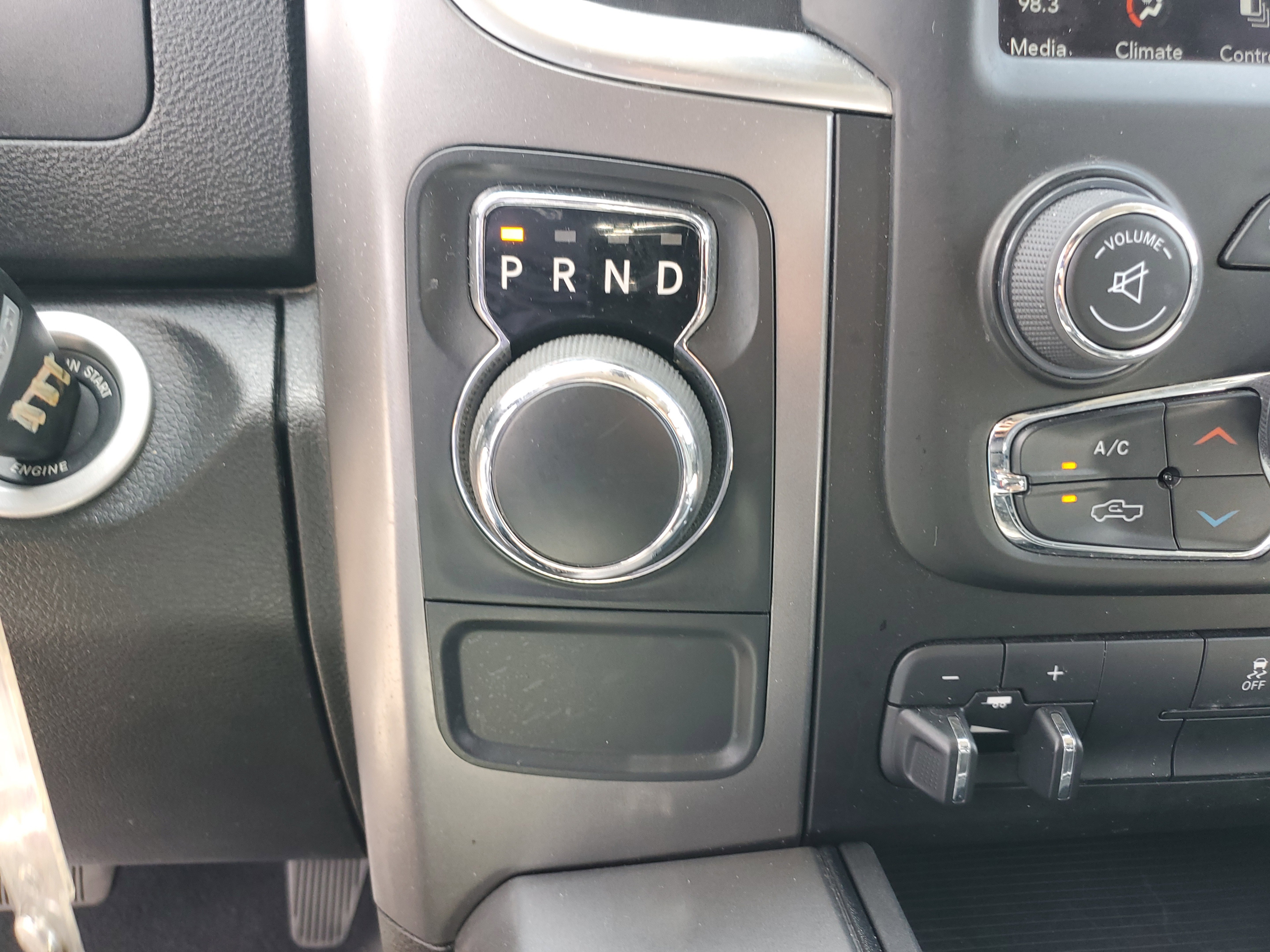 Used 2022 RAM 1500 Classic SLT w/ Trailer & Traction Group image 32