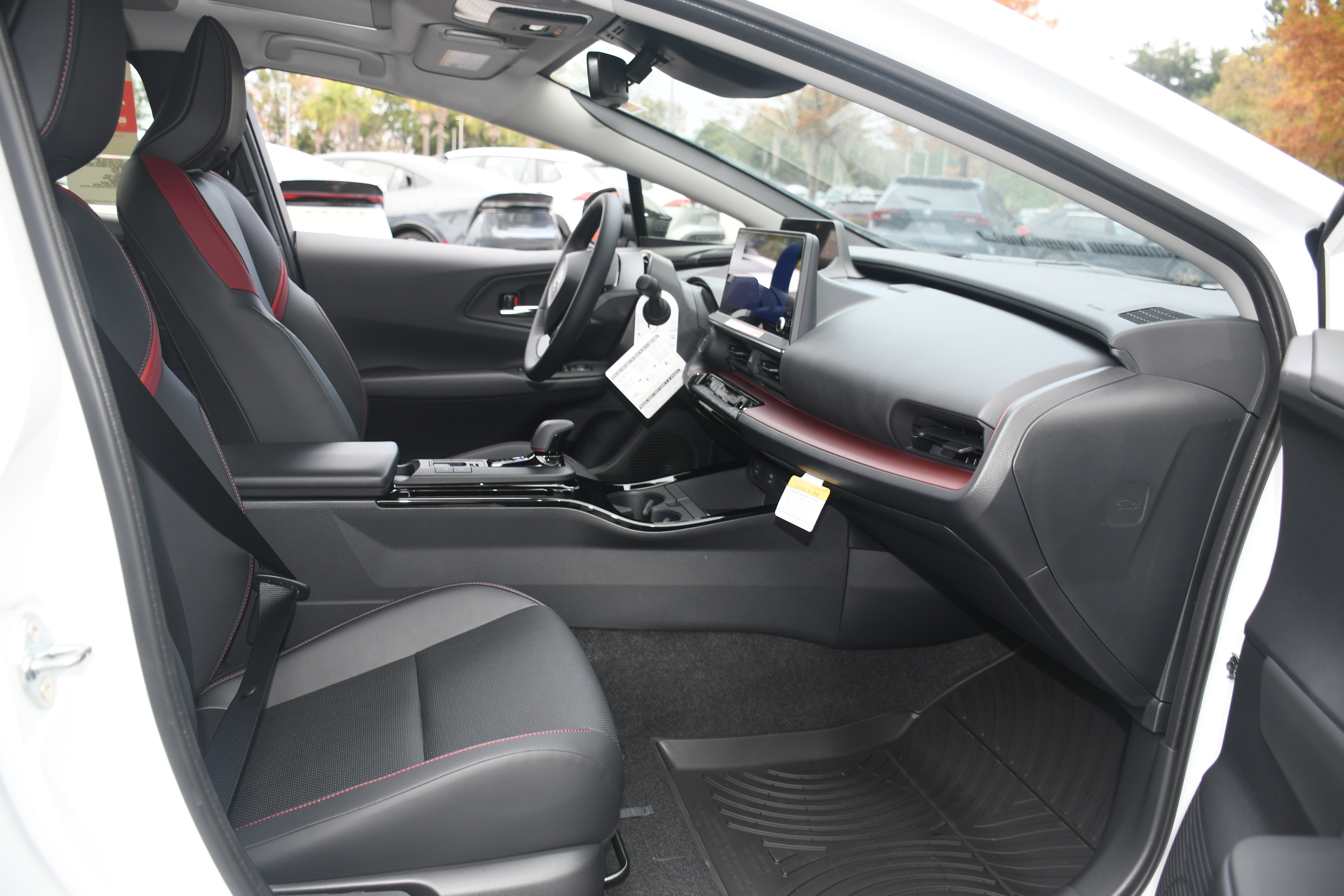 New 2026 Toyota Prius Plug-In Hybrid image 11