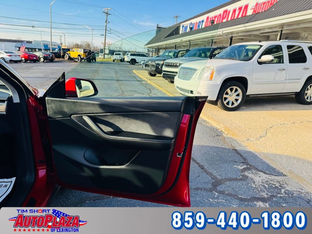 Used 2021 Tesla Model Y Long Range image 52