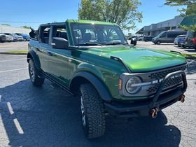 Used 2024 Ford Bronco Badlands AWD/4WD image 3