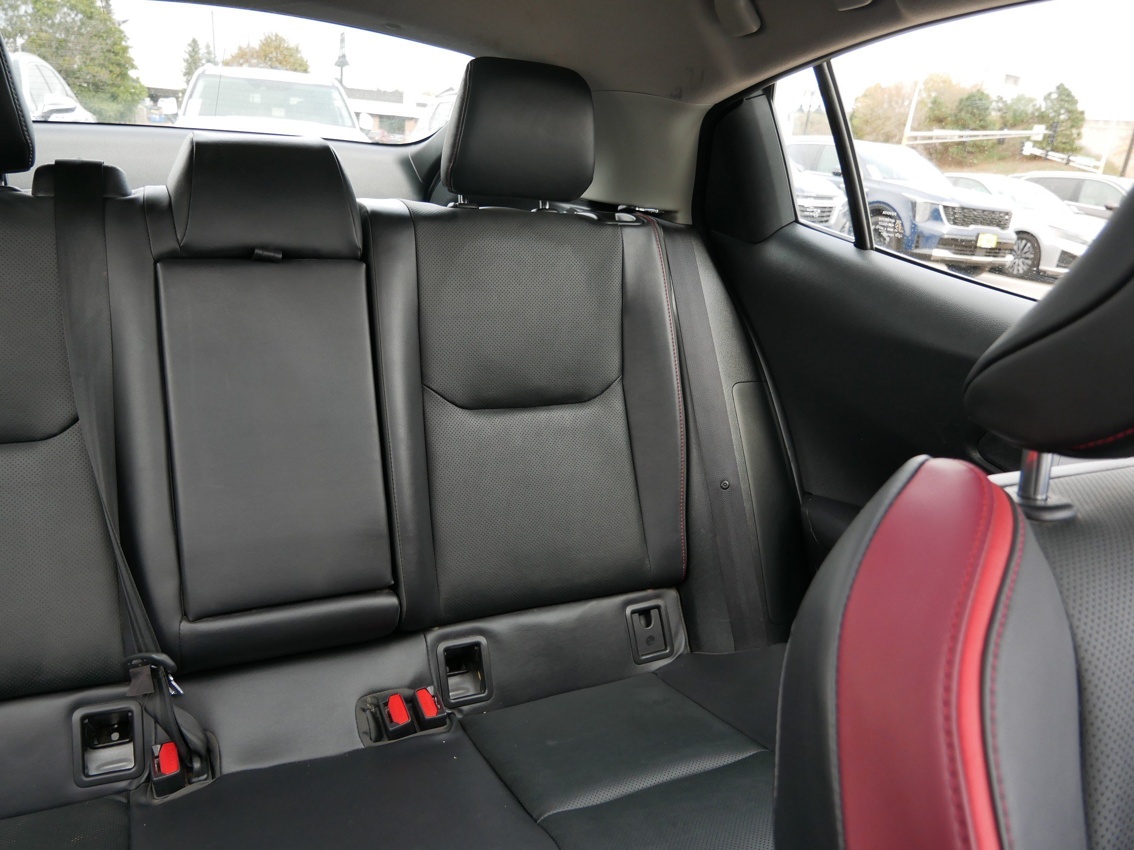 Used 2024 Toyota Prius Prime Premium w/ Advanced Technology Package FWD image 14