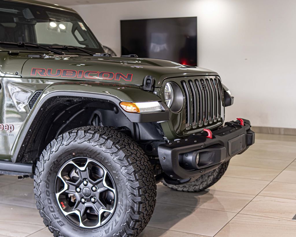 Used 2023 Jeep Wrangler Unlimited Rubicon w/ Dual Top Group AWD/4WD image 4